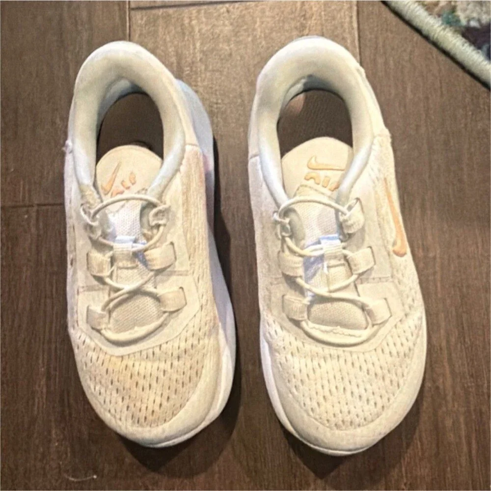 Nike Air Max White/Peach Unisex Kids Athletic Sneaker US 9C EU 25 DV1970-106